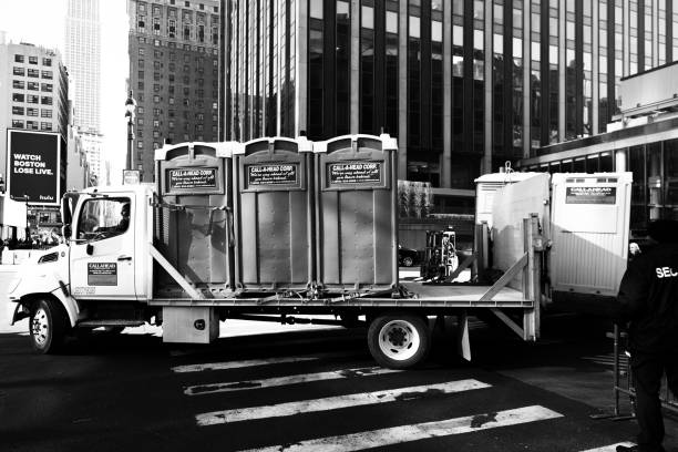Best Emergency porta potty rental  in White Cloud, MI